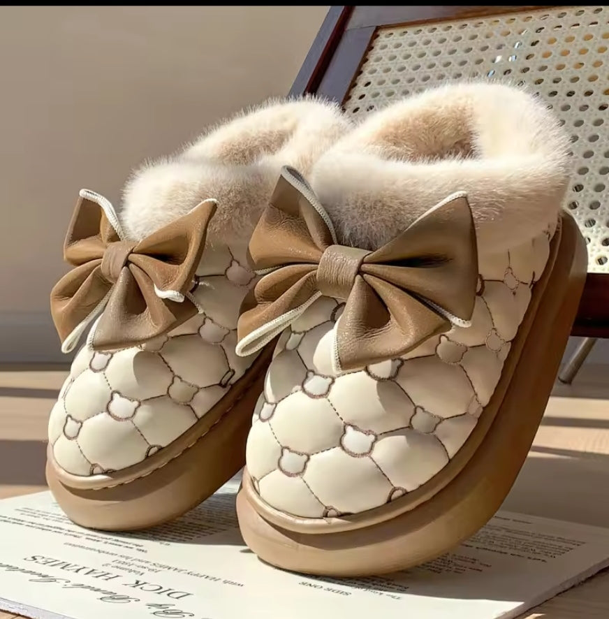 Tewgy Bow Detail Ankle-Support Plush Shoes, Comfortable Fluffy Footwear Suitable for Both Indoor and Outdoor Use.