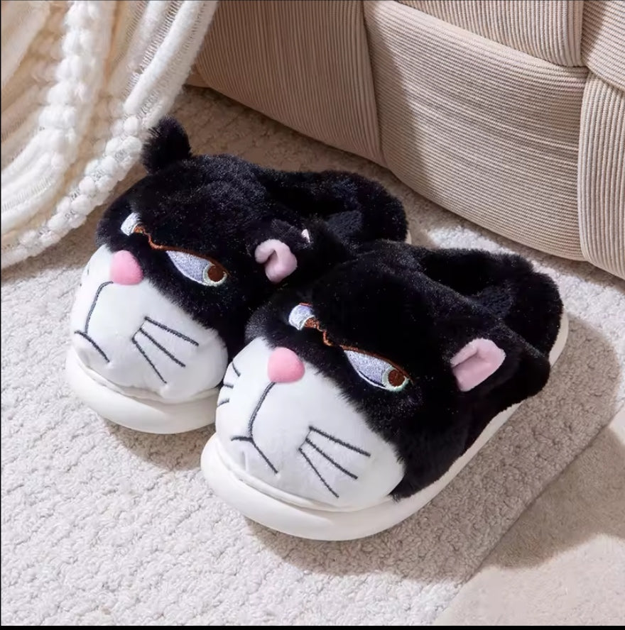 Tewgy Women’s Plush Slippers – Cute cartoon-designed house slippers for home use, very comfortable for daily wear, stylish and elegant fluffy fashion footwear.